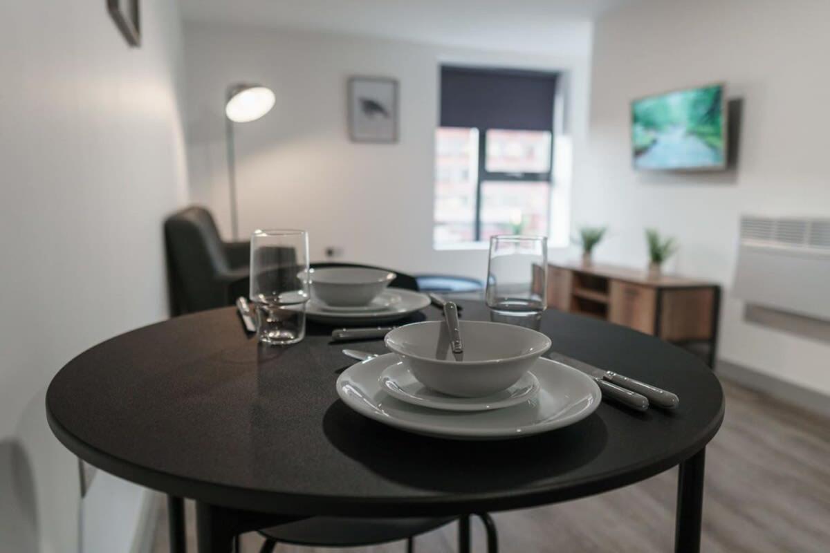 Modern 1 Bed Apartment In Liverpool Centre Bagian luar foto