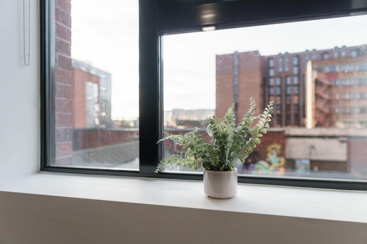 Modern 1 Bed Apartment In Liverpool Centre Bagian luar foto