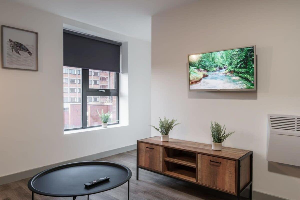 Modern 1 Bed Apartment In Liverpool Centre Bagian luar foto