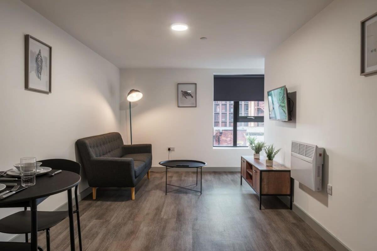 Modern 1 Bed Apartment In Liverpool Centre Bagian luar foto